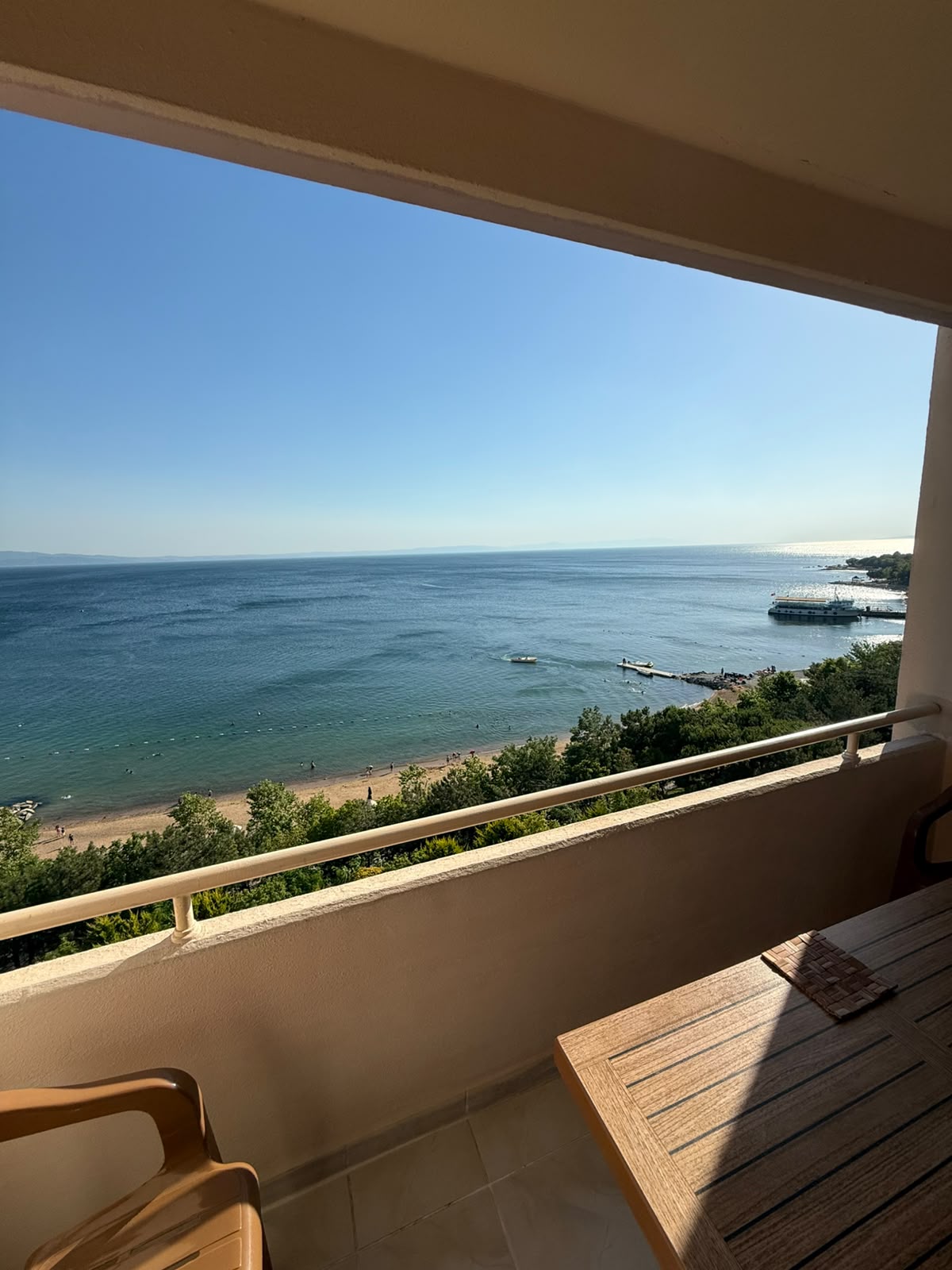 Armutlu satılık devremülk — deniz manzaralı tatil köyü